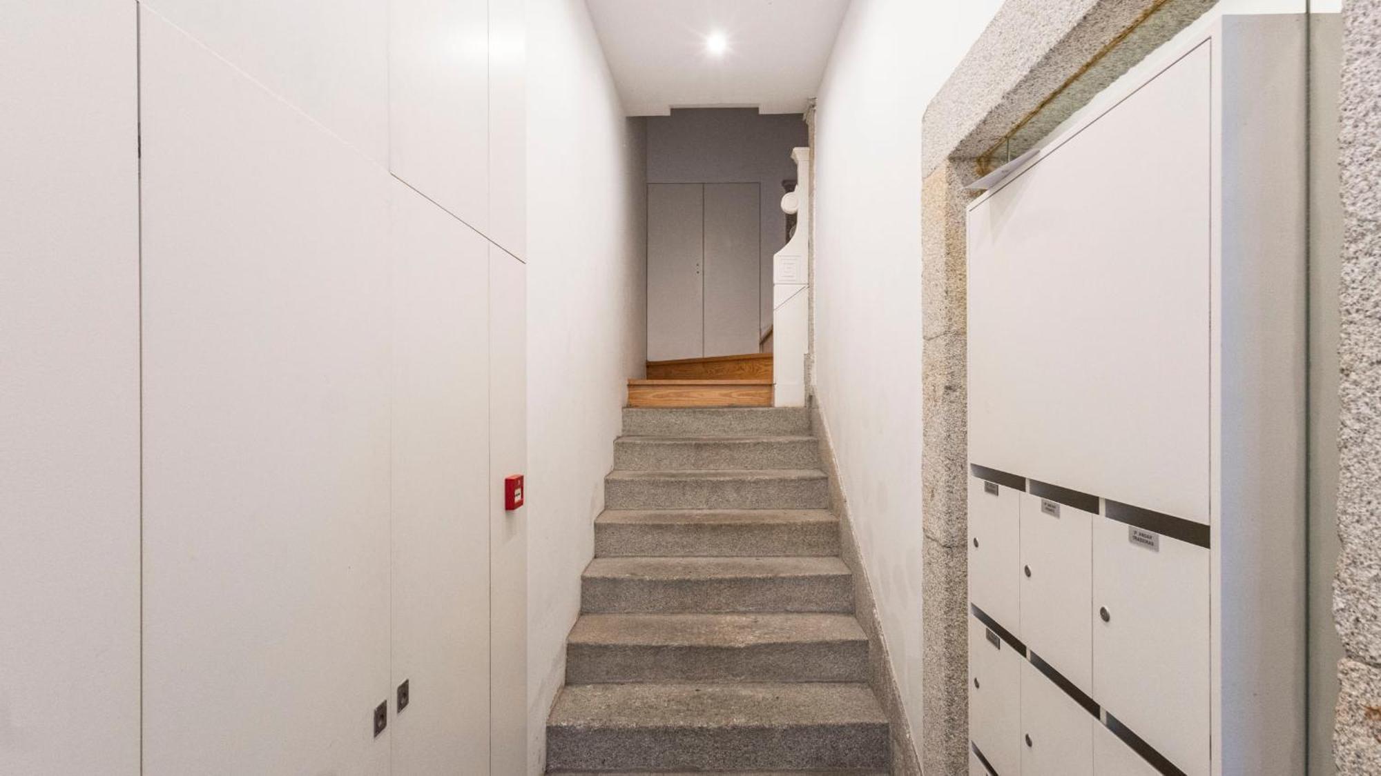 Lovelystay - Allderman Apartment - Almada 1º T Porto Buitenkant foto
