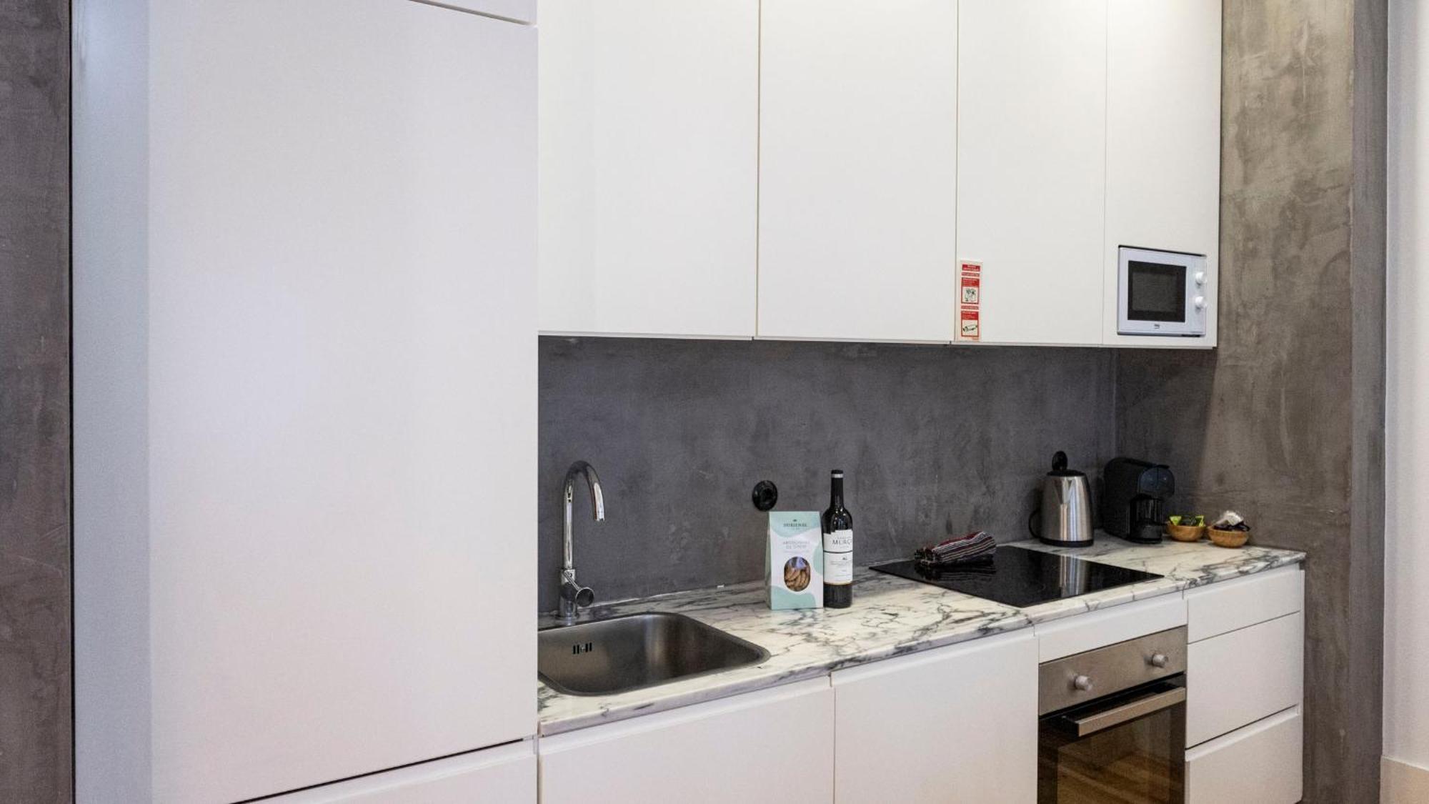 Lovelystay - Allderman Apartment - Almada 1º T Porto Buitenkant foto